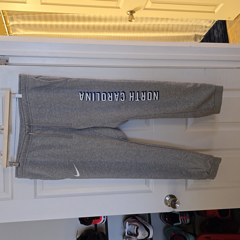 Nike unc tarheels sweatpants